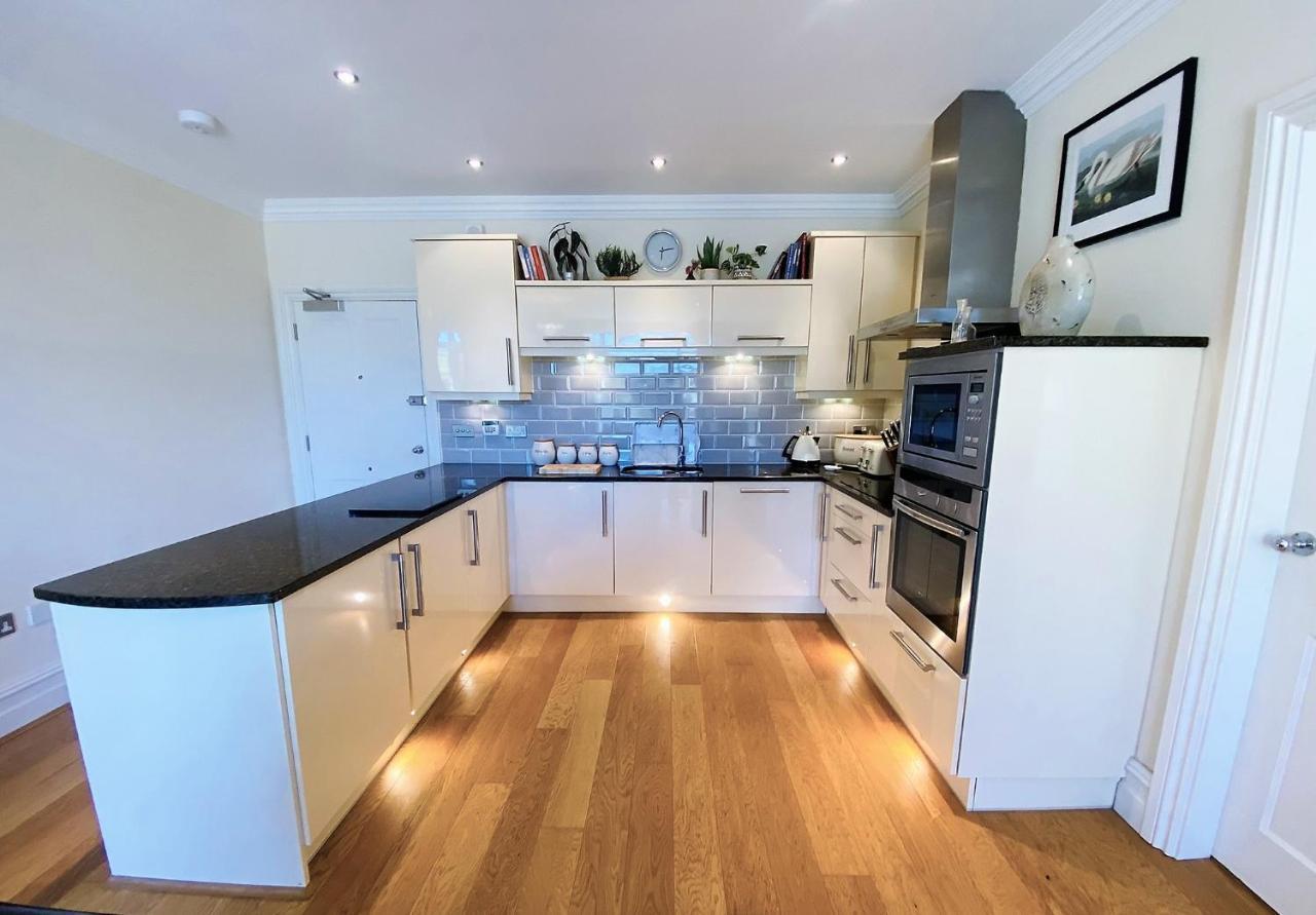 Hazelwood Hideaway: Spacious 2 Bed Apartment Silverdale  Buitenkant foto